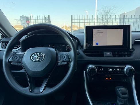Used 2024 Toyota RAV4 XLE image 4