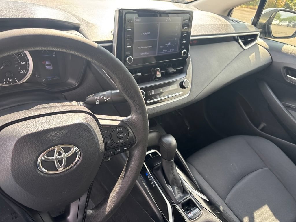 Used 2020 Toyota Corolla LE FWD image 14