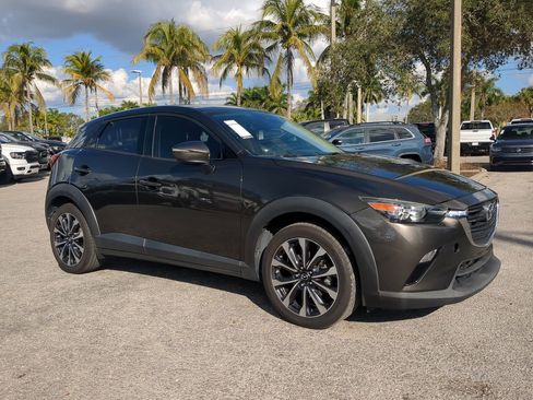 Used 2019 MAZDA CX-3 Touring w/ Preferred Equipment Package image 2