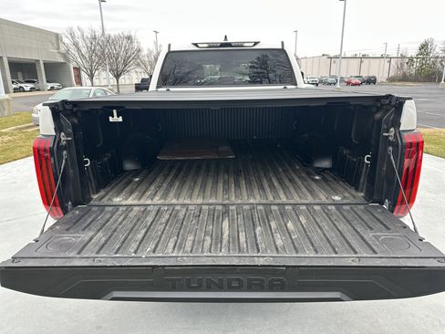 Used 2022 Toyota Tundra SR5 w/ SR5 Convenience Package image 31