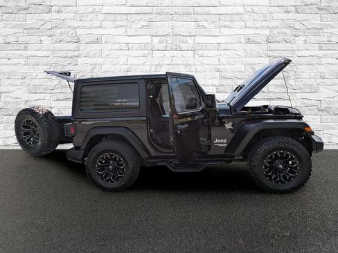 Used 2020 Jeep Wrangler Sport AWD/4WD image 28