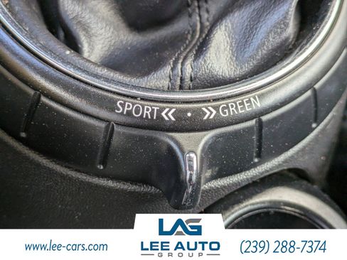 Used 2016 MINI Cooper 4-Door Hardtop image 26