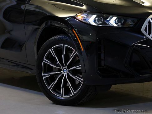 Certified 2025 BMW X6 xDrive40i w/ Climate Comfort Package image 3