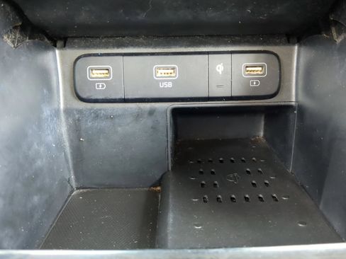 Certified 2021 Kia Sorento SX image 12