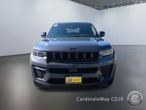 New 2026 Jeep Grand Cherokee Altitude AWD/4WD image 2