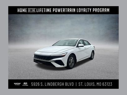 Used 2025 Hyundai Elantra SE