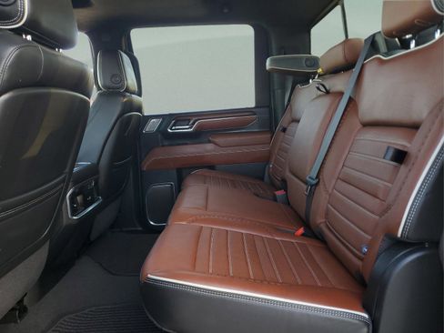 Used 2024 GMC Sierra 3500 Denali Ultimate image 7