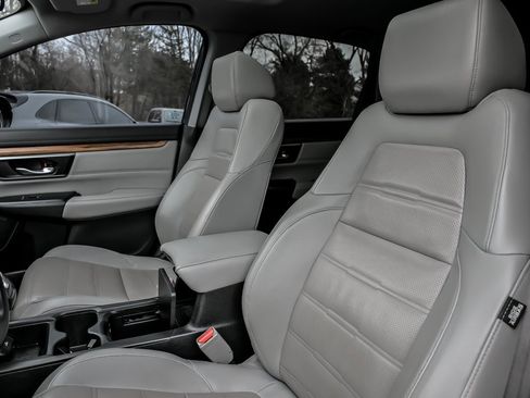 Used 2019 Honda CR-V Touring image 14