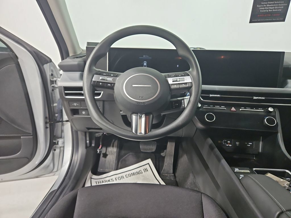 Certified 2025 Hyundai Sonata SEL AWD/4WD image 15