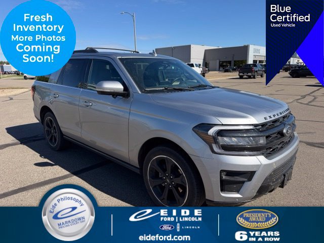 Used 2024 Ford Expedition Limited AWD/4WD image 1