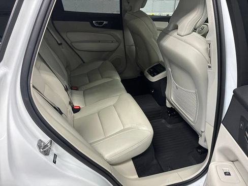 Used 2019 Volvo XC60 T6 Inscription AWD/4WD image 11