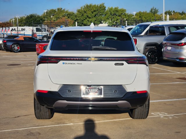 Used 2024 Chevrolet Equinox EV LT AWD/4WD image 12