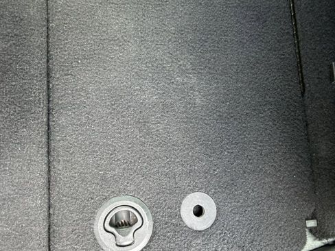 Used 2025 Chrysler Pacifica Select image 53