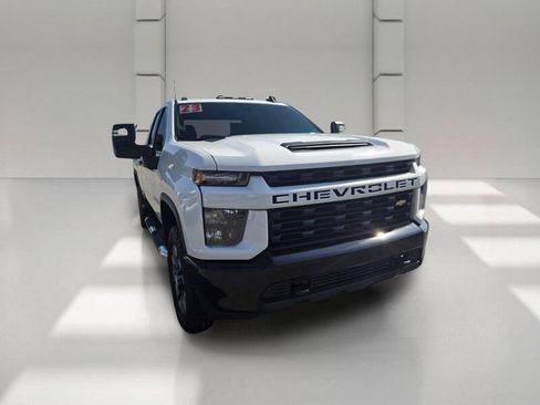 Used 2023 Chevrolet Silverado 2500 Custom w/ Gooseneck/5TH Wheel Package AWD/4WD image 3