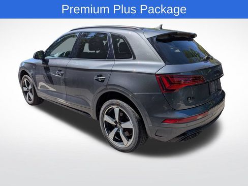 Used 2023 Audi Q5 2.0T Premium Plus w/ Premium Plus Package AWD/4WD image 6