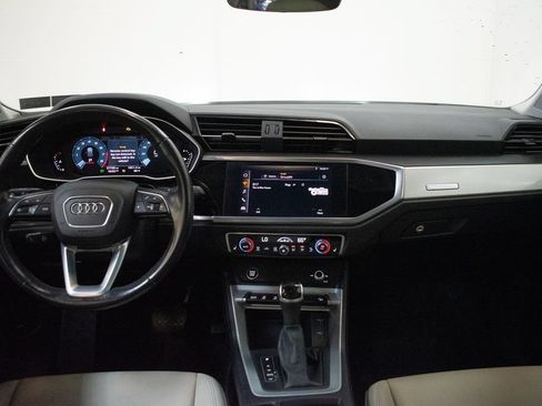 Used 2021 Audi Q3 2.0T Premium w/ Convenience Package AWD/4WD image 11