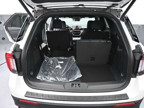 New 2026 Ford Explorer ST image 20