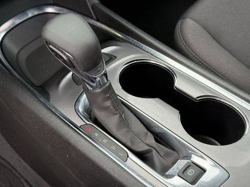 Used 2024 Chevrolet Malibu LT FWD image 23