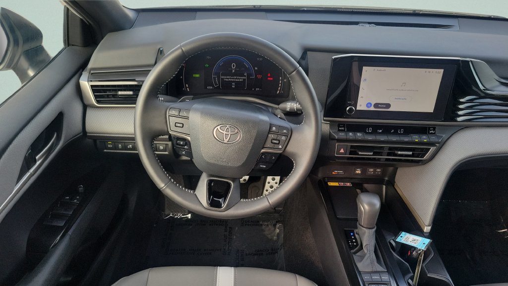 Used 2026 Toyota Camry SE FWD image 12
