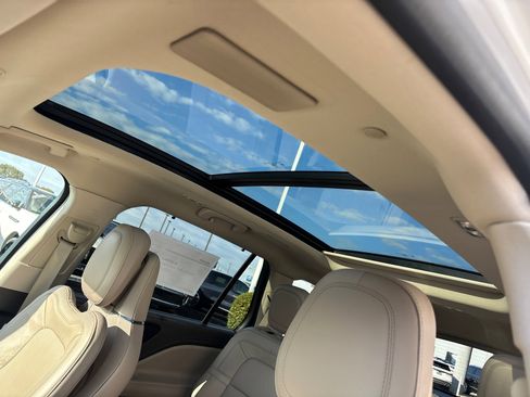 Certified 2023 Lincoln Aviator Reserve w/ Equipment Group 201A image 27