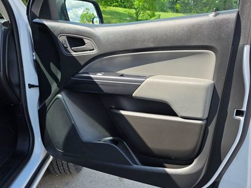 Used 2022 Chevrolet Colorado W/T w/ WT Convenience Package RWD image 26