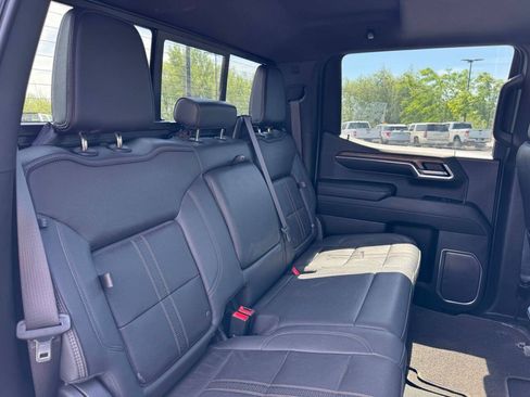 Used 2023 Chevrolet Silverado 1500 High Country w/ Technology Package AWD/4WD image 16