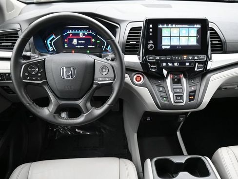 Used 2023 Honda Odyssey EX-L image 7