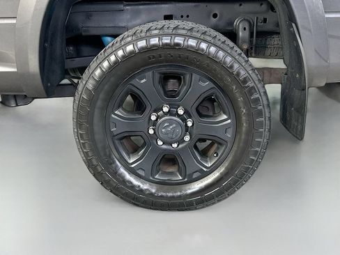 Used 2018 RAM 2500 Laramie w/ Sport Appearance Group AWD/4WD image 34