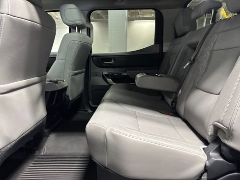 Used 2024 Toyota Tundra Limited AWD/4WD image 17