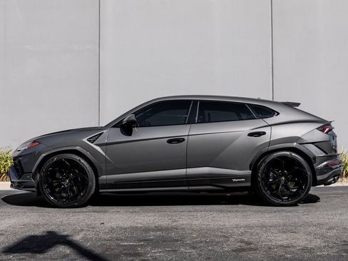 Used 2024 Lamborghini Urus Performante image 2