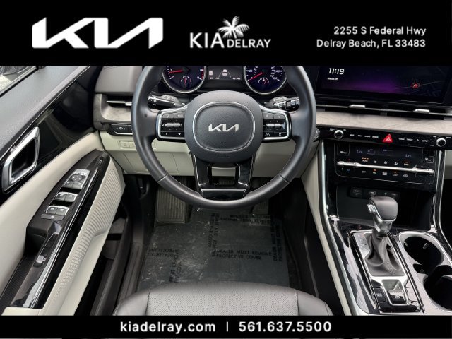 Certified 2024 Kia Carnival EX FWD image 13