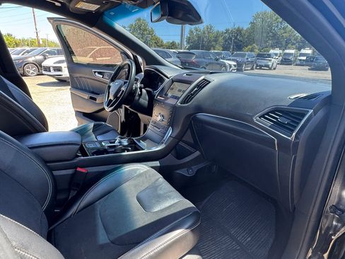 Used 2020 Ford Edge ST w/ Equipment Group 401A AWD/4WD image 19