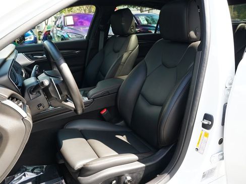 Used 2023 Cadillac CT5 V RWD image 15