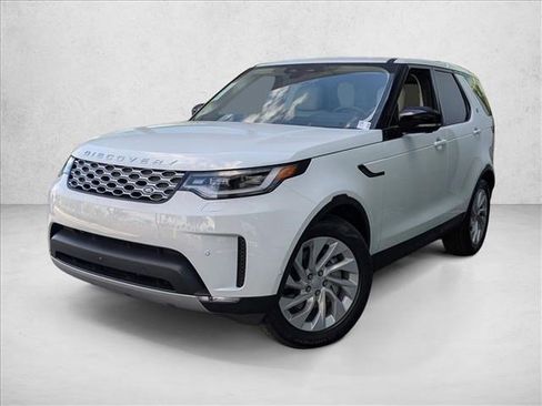 New 2026 Land Rover Discovery S image 1
