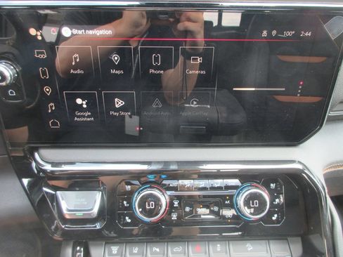 New 2026 GMC Sierra 3500 AT4 w/ AT4 Premium Plus Package AWD/4WD image 19