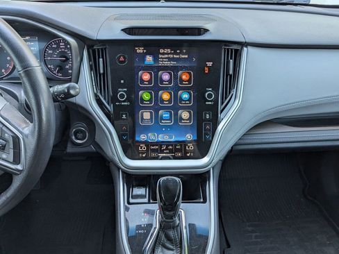 Used 2020 Subaru Outback Limited image 11