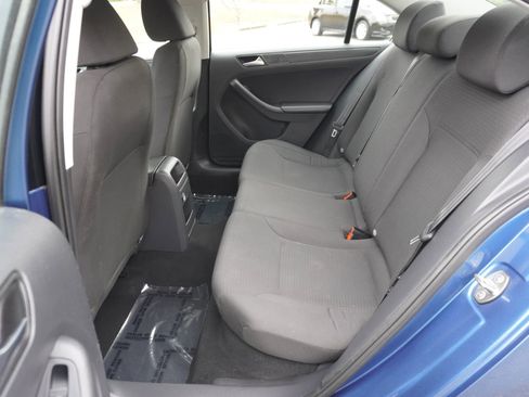 Used 2015 Volkswagen Jetta S image 10