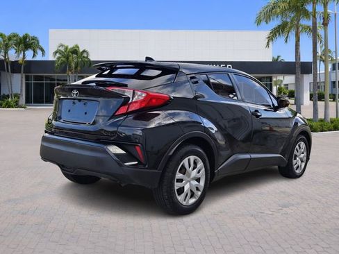 Used 2021 Toyota C-HR LE image 7