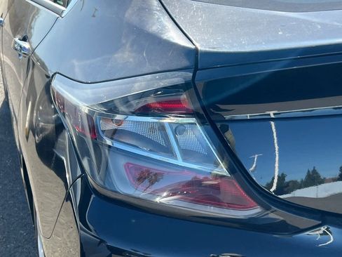 Used 2017 Chevrolet Volt Premier w/ Driver Confidence II Package FWD image 20