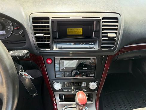 Used 2009 Subaru Legacy 2.5i Limited AWD/4WD image 21