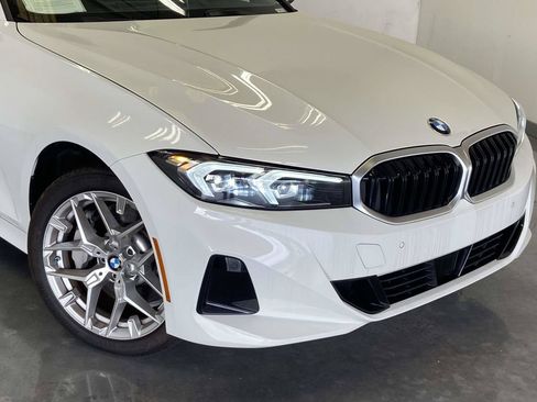 Used 2025 BMW 330i xDrive Sedan w/ Convenience Package AWD/4WD image 7