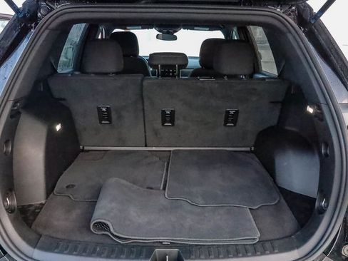 Used 2025 GMC Terrain Elevation image 31