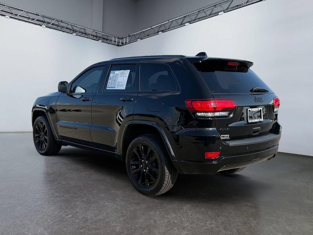 Used 2021 Jeep Grand Cherokee Laredo X AWD/4WD image 5