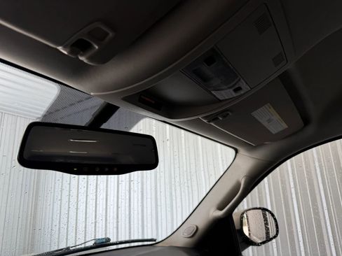 Used 2014 Chevrolet Suburban LT AWD/4WD image 34