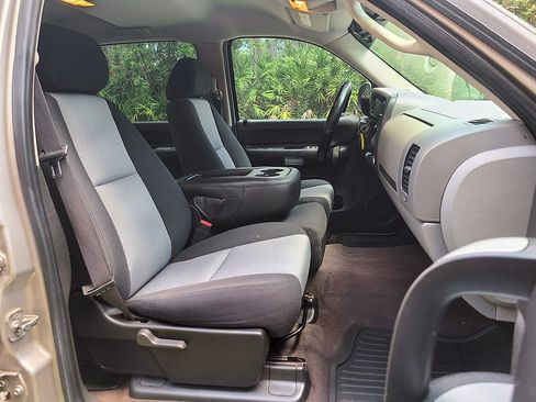 Used 2008 Chevrolet Silverado 1500 LS w/ Towing Package RWD image 18