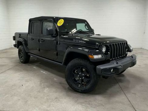 Used 2023 Jeep Gladiator Sport AWD/4WD image 5