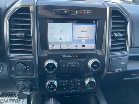 Used 2018 Ford F150 Lariat w/ Equipment Group 502A Luxury image 22