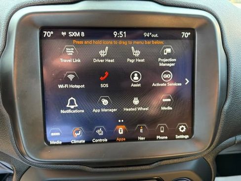 Used 2022 Jeep Renegade Latitude w/ Sun/Sound Group AWD/4WD image 26