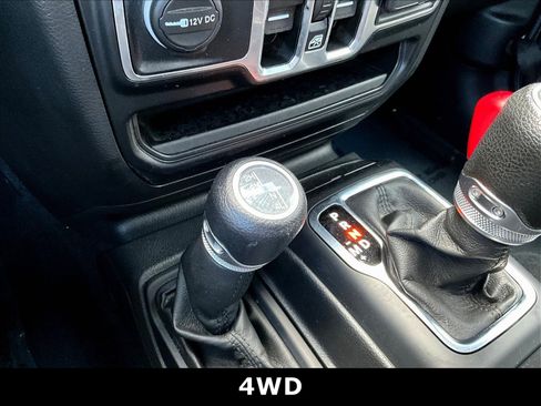 Used 2022 Jeep Wrangler Unlimited Sport AWD/4WD image 14