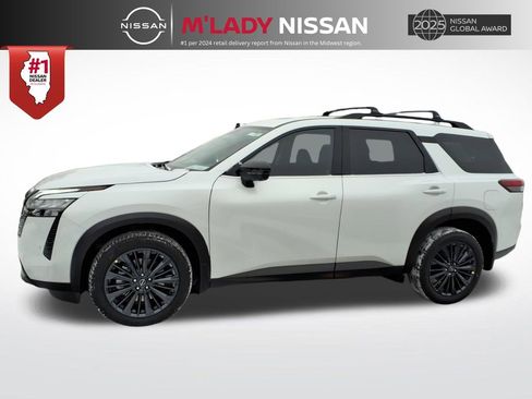 New 2026 Nissan Pathfinder SL image 4